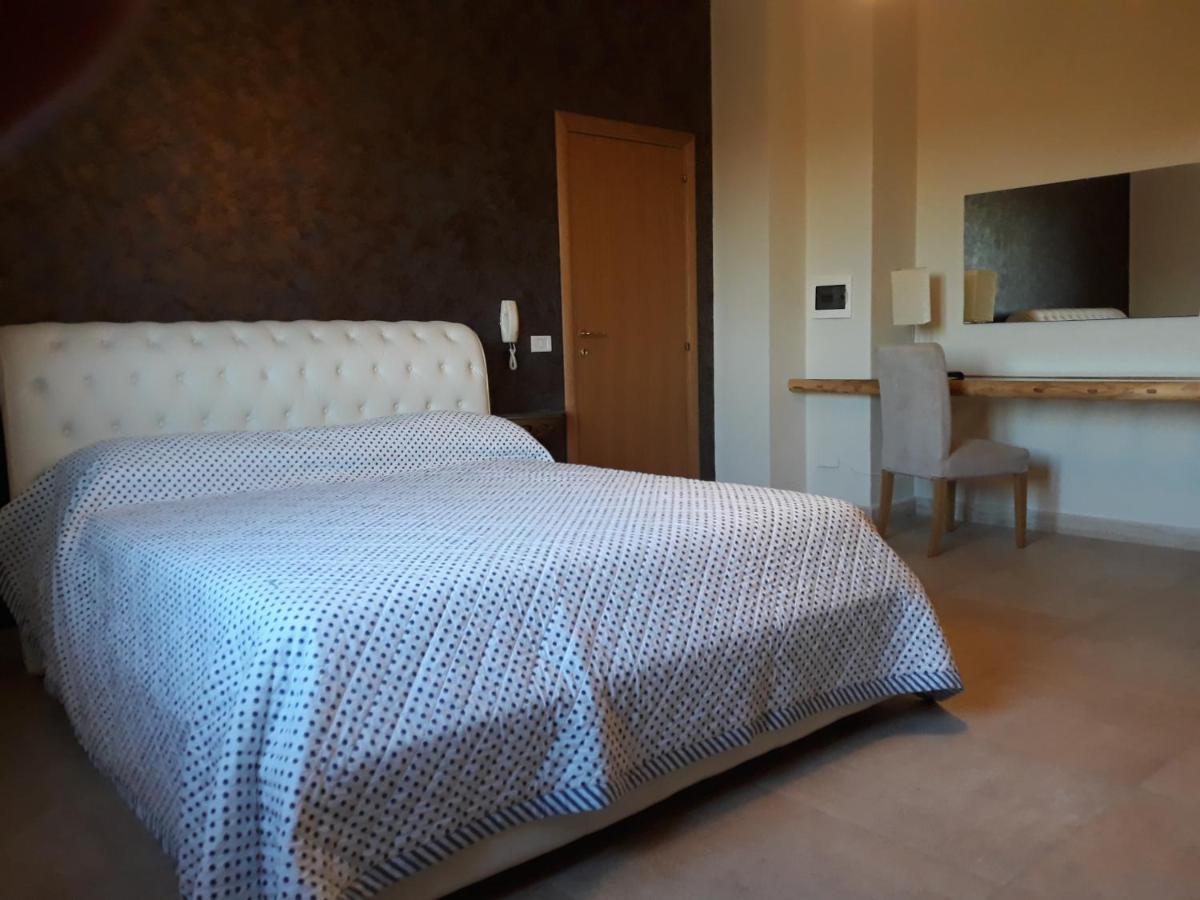 Terra E Colori Aparthotel Gallipoli Ngoại thất bức ảnh